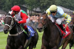 Al Quintana (rechts) mit Stephen Hellyn gewinnt vor Lili Moon. www.galoppfoto.de - Sebastian Höger