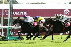 Der Le Havre-Sohn Auvray gewinnt mit Gregory Benoist die erste Prüfung des Arc-Wochenendes. Foto: Dr. Jens Fuchs