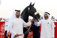 Dubai Gold Cup-Sieger Cavalryman mit Trainer Saeed bin Suroor (links) und Hamdan bin Mohammed al Maktoum. www.galoppfoto.de - Frank Sorge