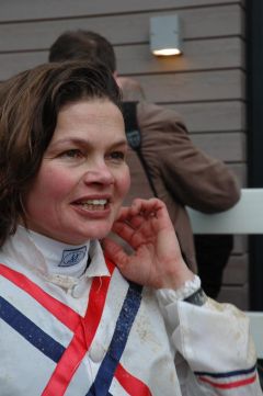 Leonie Vethaak nach ihrem Sieg am 03.02.2013 in Neuss (Foto Suhr)