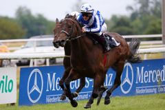 Long Cross gewinnt mit Jozef Bojko im Agl. II am 21.06.2015 in Dortmund. Foto: Dr. Jens Fuchs