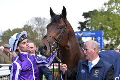 Fast so groß wie das Pferd: Donnacha O'Brien mit Magna Grecia. www.galoppfoto.de - JJ Clark