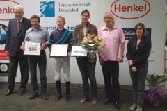 Siegerehrung mit Rennvereinspräsident P.M. Endres, Besitzer Chr. Keller, Jockey F. Minarik, Trainerin S. Möller. Foto Suhr