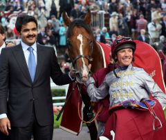 Sieg für Al Shaqab Racing: Olympic Glory mit Frankie Dettori Besitzer Scheich Joaan Al Thani nach dem Sieg im Qatar Prix de la Foret. www.galoppfoto.de - Frank Sorge