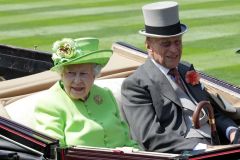Zusammen sind sie 187 Jahre alt: Queen Elizabeth und Prinz Philipp am Dienstag in Ascot. www.galoppfoto.de