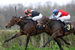 Zweiter Sieg beim zweiten Start für den Kallisto-Sohn Andolini mit Jozef Bojko. www.galoppfoto.de