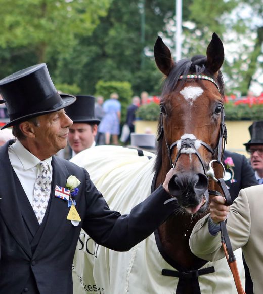 Das Jahrhundertpferd wird für immer mit seinem Namen verbunden sein: Sir Henry Cecil und Frankel nach dem Sieg in den Queen Anne Stakes im Juni 2012. www.galoppfoto.de - Frank Sorge